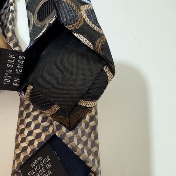 Set of 2 Michael Michael Kors 100% silk ties - Picture 5 of 6